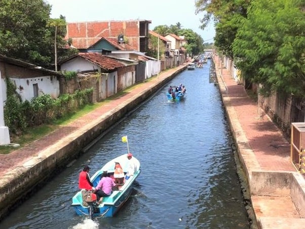 Dutch canal