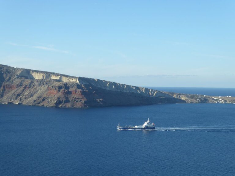 things to do in Oia Santorini